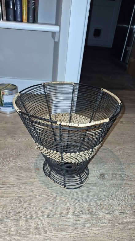Photo of free Waste paper bin (Buggs Bottom RG4) #1