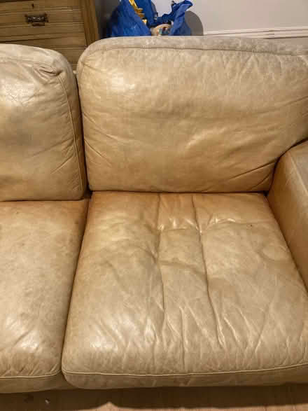 Photo of free comfy but very worn leather sofa (Woodside G20) #2