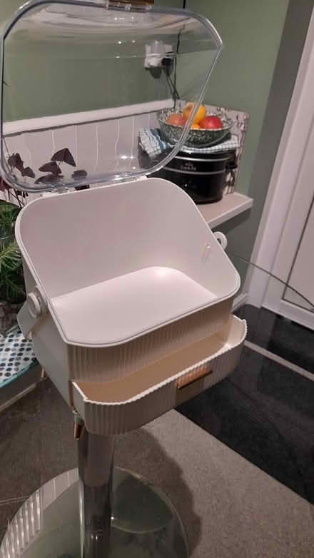 Photo of free Makeup organiser (St. Albans) #2