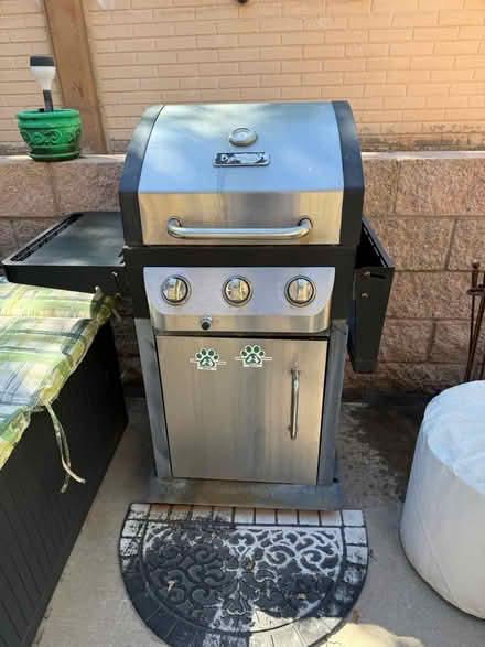 Photo of free Gas grill (Rio Rancho) #1
