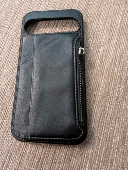 Photo of free Google pixel 9 pro XL case (Ecceshill BD2) #1