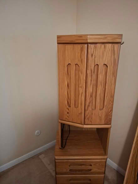 Photo of free Tall oak shelf (135th & will cook) #1