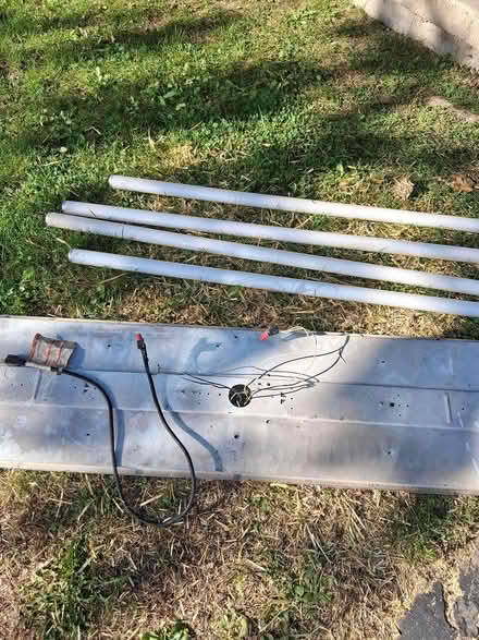 Photo of free Garage/shop light (Waterford) #2