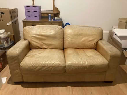 Photo of free comfy but very worn leather sofa (Woodside G20) #4
