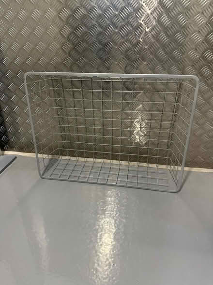 Photo of free basket for wardrobe/ under bed (Se6 2ha) #3