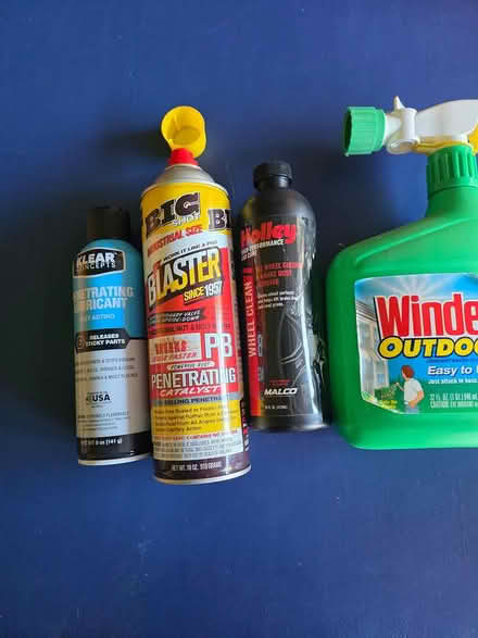 Photo of free bolt lubricant and cleaners (Newark) #1