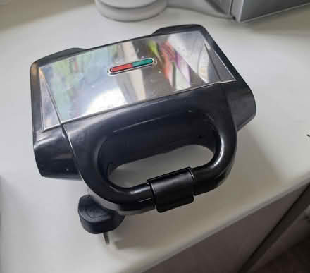 Photo of free Toasted sandwich maker (Ebley GL10) #2