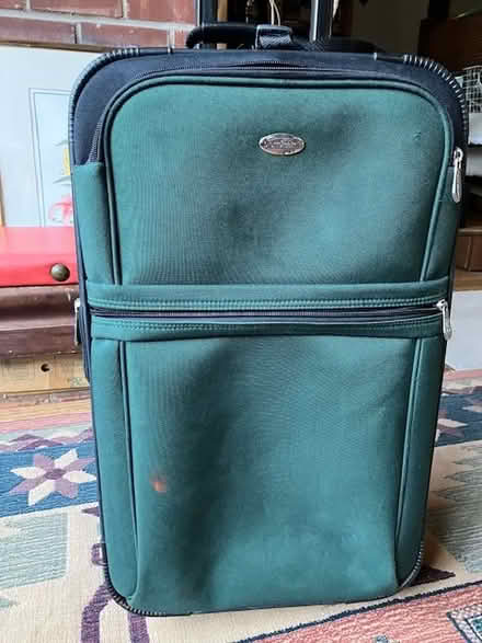Photo of free carry-on size suitcase (Las Palmas Pk) #1