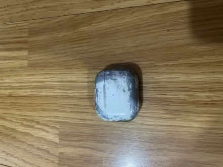 Photo of free Used AirPod case (UB7, West Drayton, Hillingdon) #2