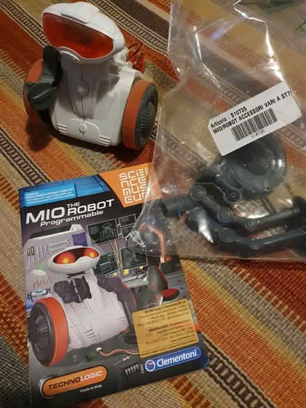 Photo of free Mio robot (Fishponds BS16) #1