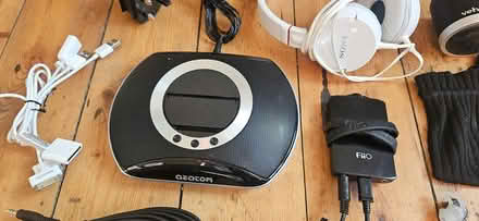 Photo of free Audio items: dock, speaker, cables (Sherwood NG5) #2