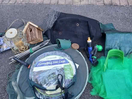 Photo of free Garden bits and bobs (Barlestone CV13) #1