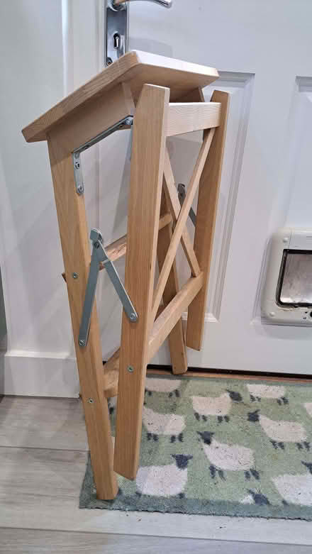 Photo of free Wooden step stool (Streatham Hill SW16) #1