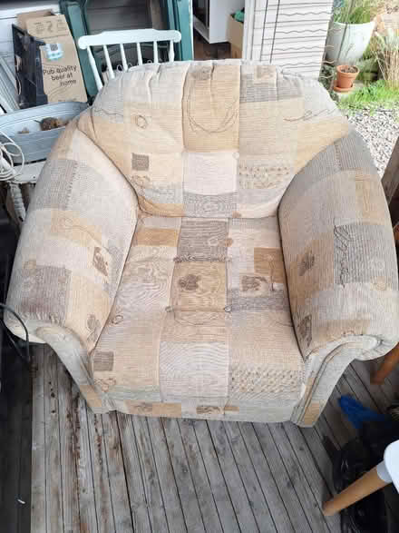 Photo of free Swiveling Arm Chair (Bucknell SY7) #1