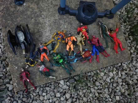 Photo of free Batman/Spiderman/Soldier toy figures and batcave playset Fre (Abington NN1) #2