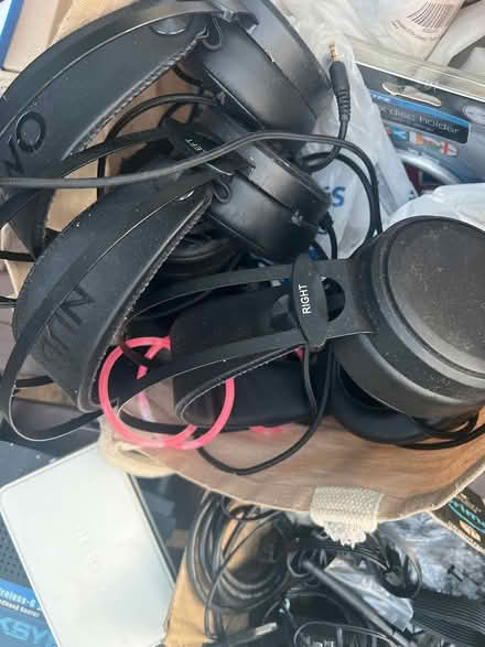 Photo of free Assorted electronics / cables (Onslow Village) #3