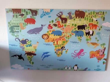 Photo of free World canvas (Welwyn Garden City AL8) #1