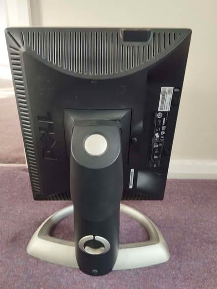 Photo of free Dell Monitor 17inch Monitor - rotatable (Walton-on-Thames KT12) #2