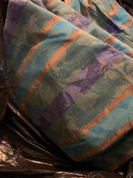 Photo of free Double Quilt Covers & Pillow cases (London SW19) #2