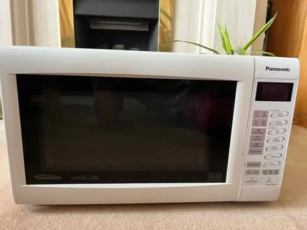 Photo of free Microwave/oven (Wavertree Nook L15) #1