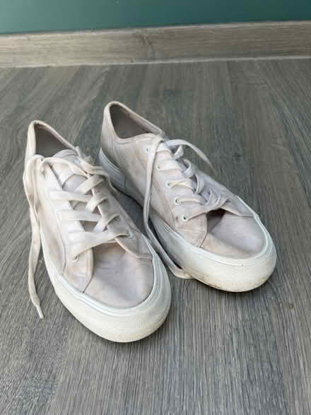 Photo of free White Canvas Shoes. Size 40. (Southsea PO4) #4