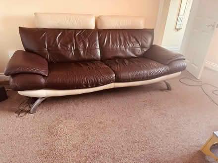 Photo of free Sofas (Lu32ag) #1
