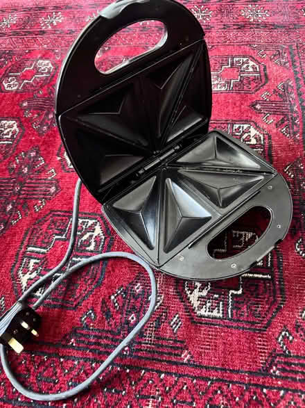 Photo of free Breville sandwich toaster (Wavertree L18) #2