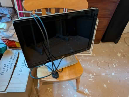 Photo of free HP 24 inch monitor for computer / laptop (Weetwood LS16) #2
