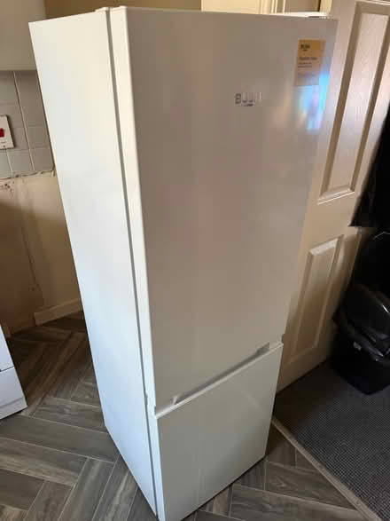 Photo of free fridge freezer (Arbourthorne S2) #4