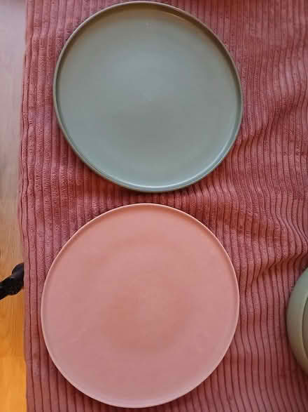 Photo of free Plates, pasta bowls, cereal bowls (E3 3gu) #2