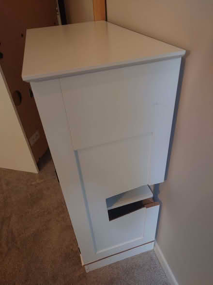 Photo of free Chest of drawer (Shepherds Bush W14) #4