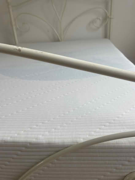 Photo of free Double bed and silentnight matress in excellent condition (Aldenham WD25) #4