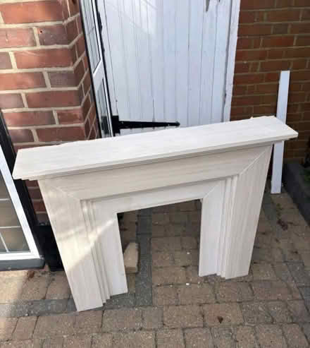 Photo of free Gas Fire, Mantlepiece & Surround (Eastwood, SS9) #2