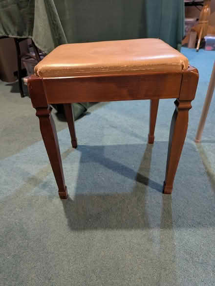 Photo of free Piano Bench (New Paltz) #1