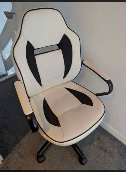 Photo of Gaming chair (Waltham Abbey EN9) #1