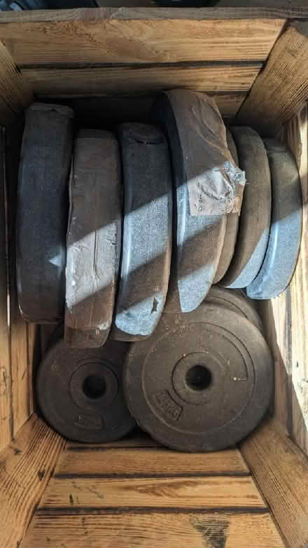 Photo of free Free weights (Old Woking GU22) #2