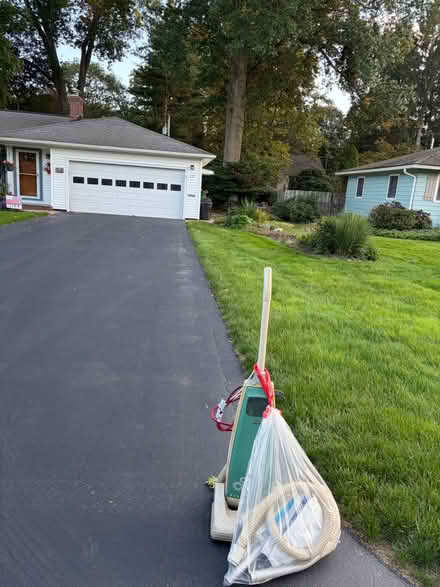 Photo of free Curb alert Hoover vacuum vintage (East Rochester) #1