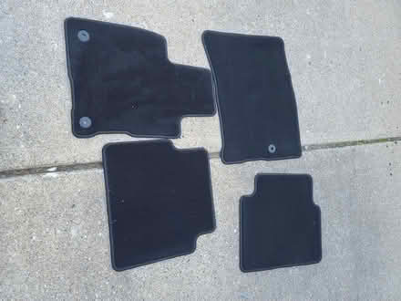 Photo of free Ford Escape floor mats (5 Mile and Middlebelt) #1