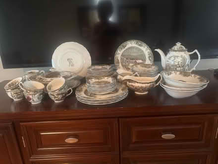 Photo of free Holiday dishes Friendly Village (East side of wichita) #1