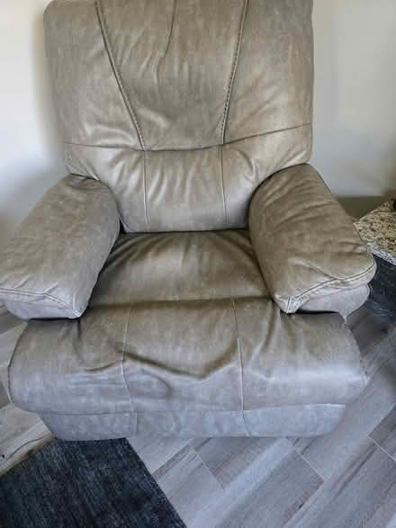 Photo of free Electric Recliner (North West Newberg) #1
