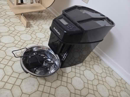 Photo of free PetSafe autofeeder (Foster Farm) #1