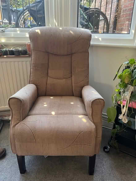 Photo of free Armchair (Iffley Road OX4) #1