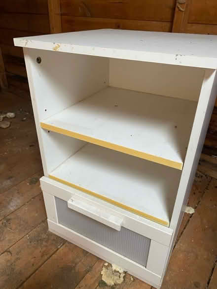 Photo of free White ikea bedside table (ME139 bh) #1