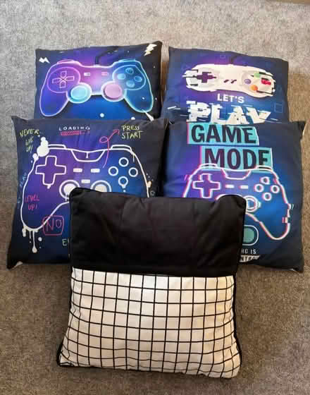 Photo of free Cushions (Sandbach CW11) #1