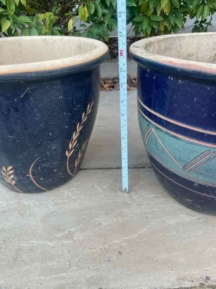 Photo of free 2 large pots (Bowbridge GL5) #4