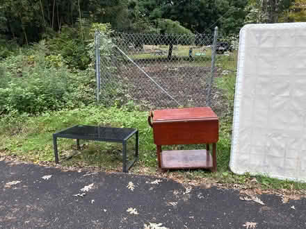 Photo of free Curb alert (Lake Mohegan, NY) #1