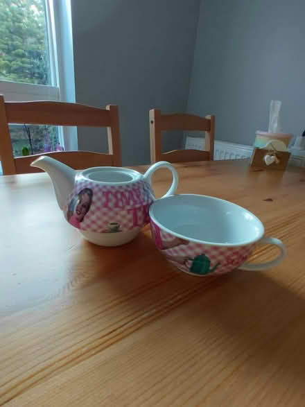 Photo of free Tea Pot and cup (Earley RG6) #2