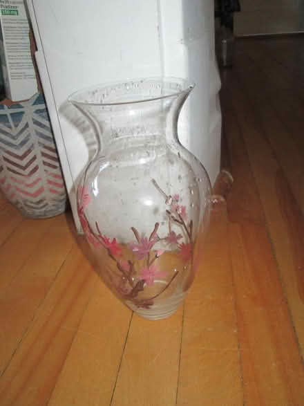 Photo of free 2 big, identical vases (Old Ottawa South) #1