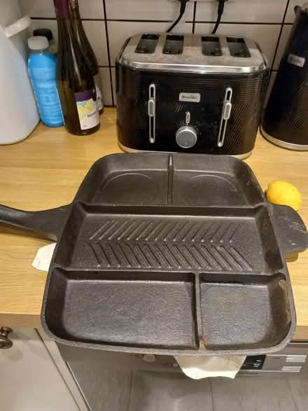 Photo of free Cast iron pan (Roundhill area brighton BN2) #1