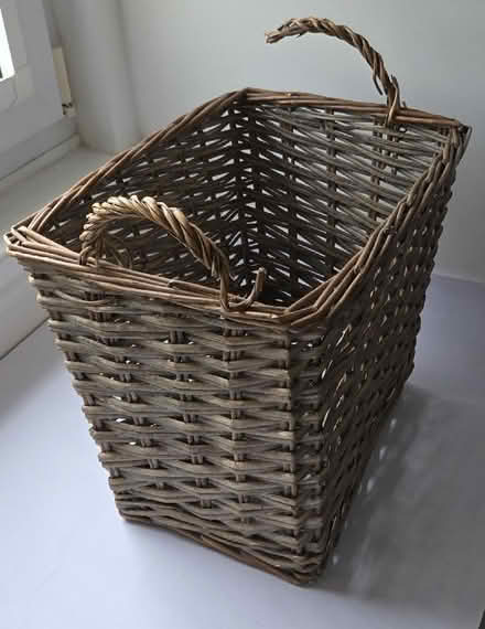 Photo of free Wicker basket (Oxgangs EH13) #2